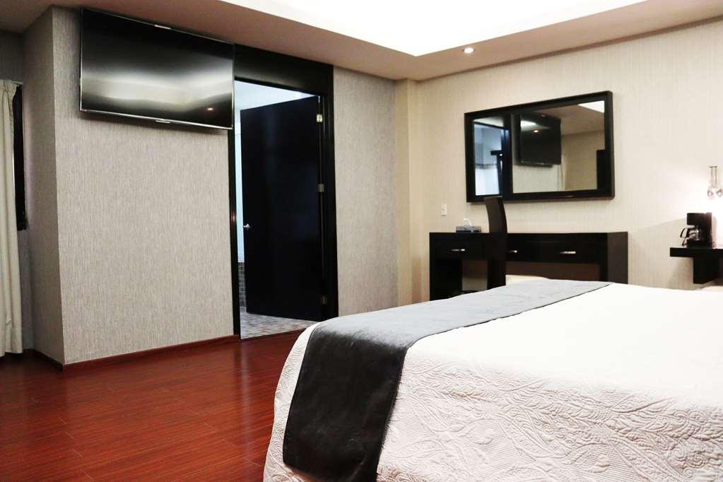 Hotel Wyndham Garden Aguascalientes Habitación foto